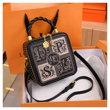 Niche Design Embroidered Vintage Style Letter Handbag Shoulder Crossbody Women's Bag_autovado.com