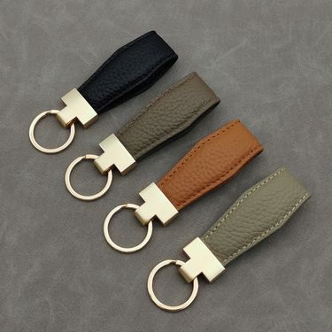 Top Layer Leather Car Keychain Fashion Genuine Leather Key Chain Ring Alloy Pendant Creative Men And Women Leather Lanyard_autovado.com