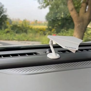 Car Paper Ornament Creative Inertia Following Airplane Shape Dashboard Decoration Toy_autovado.com