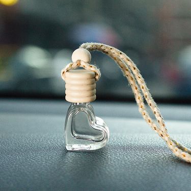 Love car perfume bottle car aromatherapy empty bottle glass pendant perfume pendant hanging car essential oil bottle_autovado.com