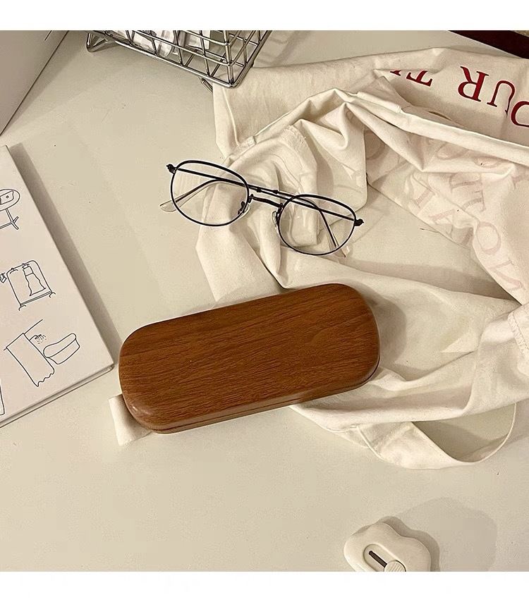 Unisex Vintage portable high-grade sunglasses glasses case ins windproof glasses storage box_autovado.com