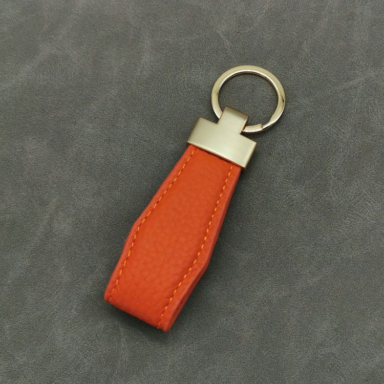 Top Layer Leather Car Keychain Fashion Genuine Leather Key Chain Ring Alloy Pendant Creative Men And Women Leather Lanyard_autovado.com