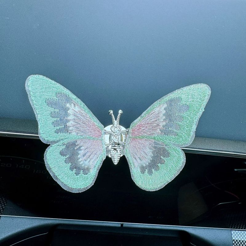 Moving Butterfly Center Console Air Outlet Car Small Ornament Healing Series Interior Decoration Creativity_autovado.com