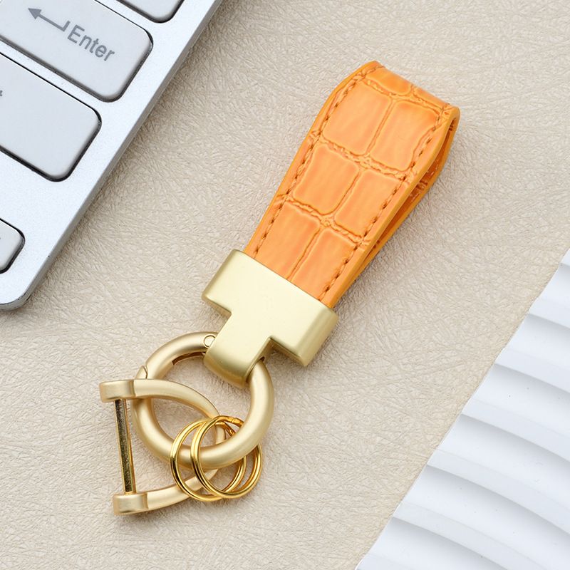 Simple Leather Bag Pendant Creative Horseshoe Buckle Leather Key Accessories New Fashion Leather Rope Car Key Chain_autovado.com
