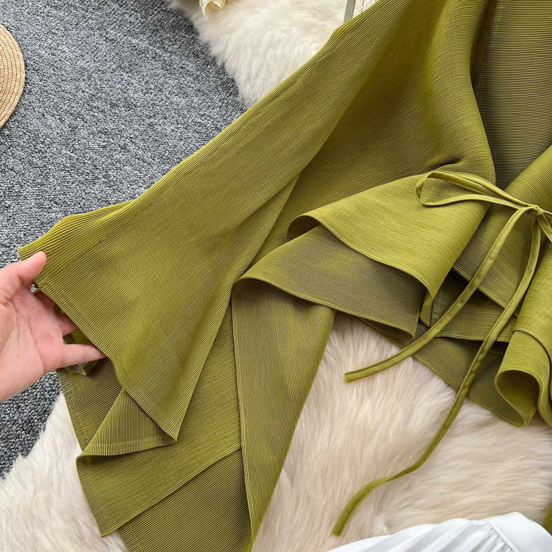 Ruffled Butterfly Sleeve Gradient Tie Cape Short Coat Top + Gradient Pleated Skirt Two-piece Suit_autovado.com