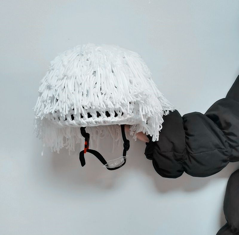 Skiing dirty braid helmet set, internet celebrity same style funny hat, knitted wig headband, hip-hop personality mask_autovado.com