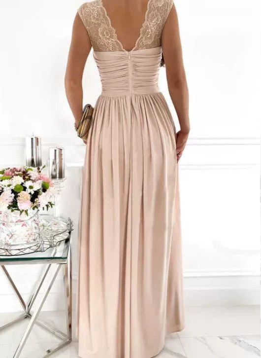 Women's Christmas Sleeveless Lace Halter Dress With A Slit_autovado.com