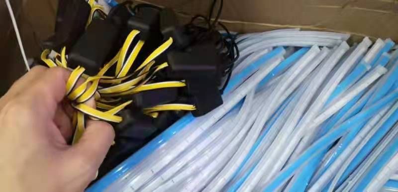 24V Dedicated Car Daytime Running Ultra-Thin Guide Strip Car-Specific White-Yellow Dual-Color Flowing Turn Signal Light_autovado.com