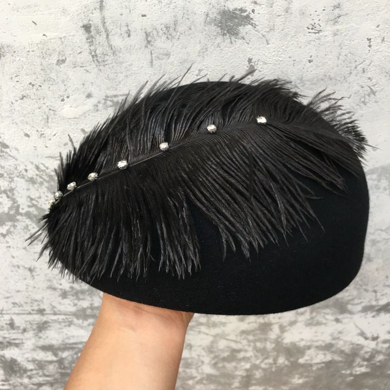 Hot Sale Women Vintage Beret Decorate Winter Ladies Fedoras Socialite Black Pearls Feather Wool Felt Fascinator Pillbox Tilt Hat_autovado.com