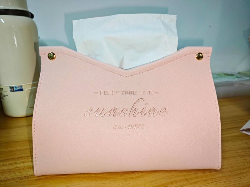 Modern Leather Tissue Box – V-Cut Desktop Holder (Minimalist & Durable)_autovado.com