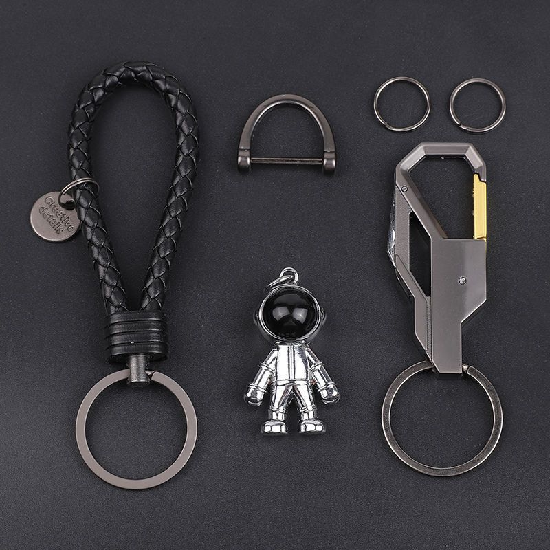 Internet Celebrity Ins Astronaut Car Key Chain Trendy Cool Personality Creative Astronaut Key Pendant Horseshoe Buckle Men And Women_autovado.com