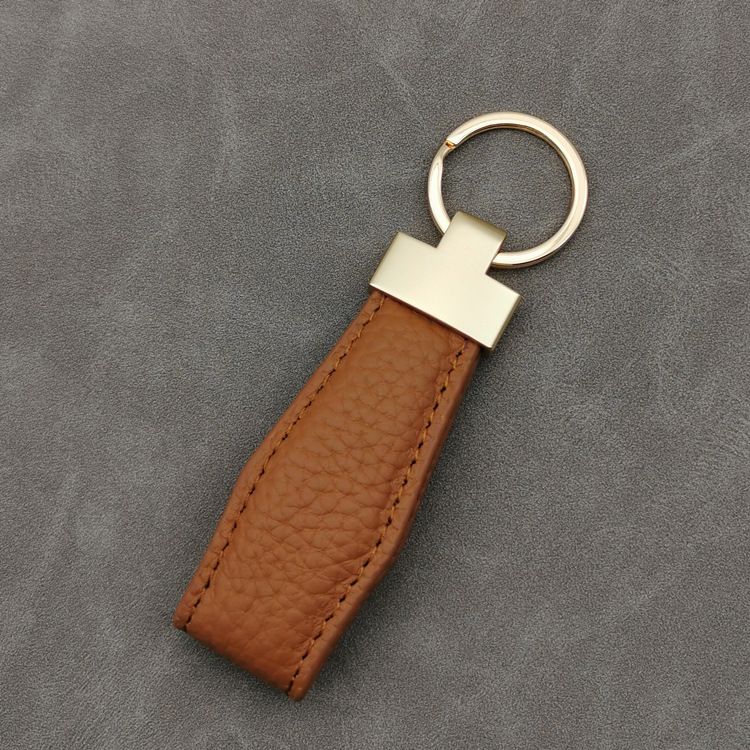 Top Layer Leather Car Keychain Fashion Genuine Leather Key Chain Ring Alloy Pendant Creative Men And Women Leather Lanyard_autovado.com