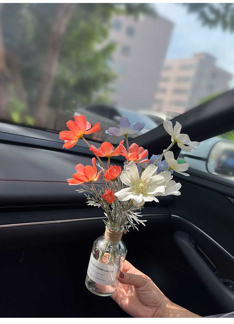 Car bouquet girls, interior accessories good items for cars, center console decorations, high-end simulation vases_autovado.com