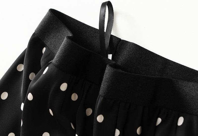 The new acetic acid wave point half skirt women's French retro satin A-line skirt fishtail skirt_autovado.com