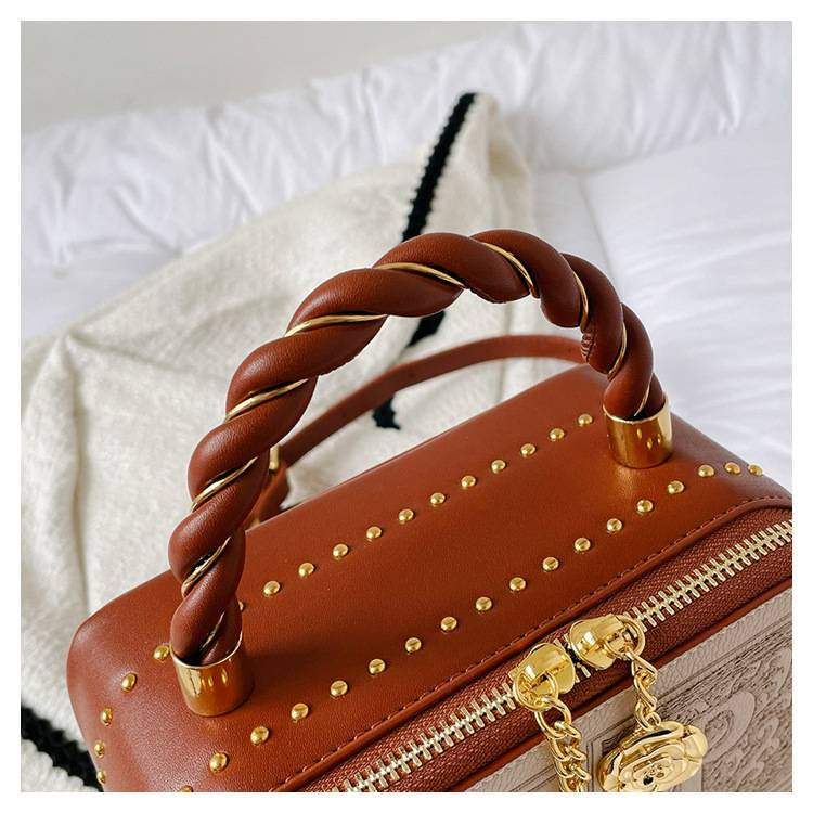 Niche Design Embroidered Vintage Style Letter Handbag Shoulder Crossbody Women's Bag_autovado.com