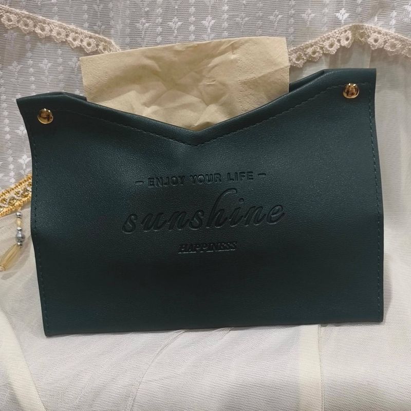 Modern Leather Tissue Box – V-Cut Desktop Holder (Minimalist & Durable)_autovado.com