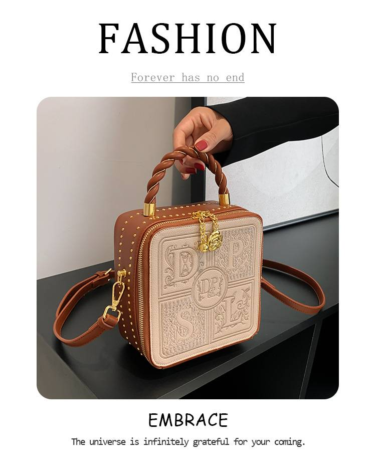 Niche Design Embroidered Vintage Style Letter Handbag Shoulder Crossbody Women's Bag_autovado.com