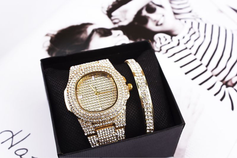 Diamond fashion watch set bracelet ladies wristwatch men_autovado.com