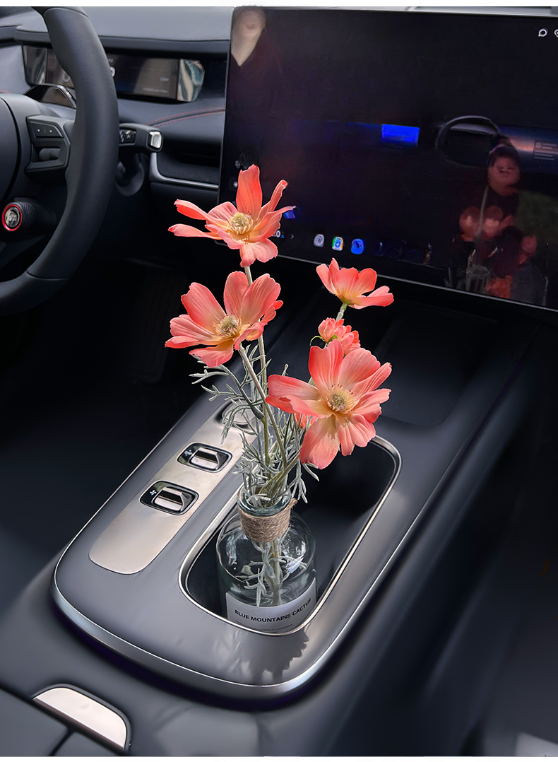 Car bouquet girls, interior accessories good items for cars, center console decorations, high-end simulation vases_autovado.com
