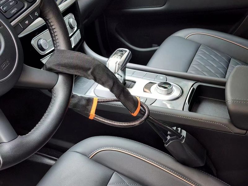 New Car Steering Wheel Multifunctional Adjustable Telescopic Security Anti-theft Thickened Window-breaking Metal_autovado.com