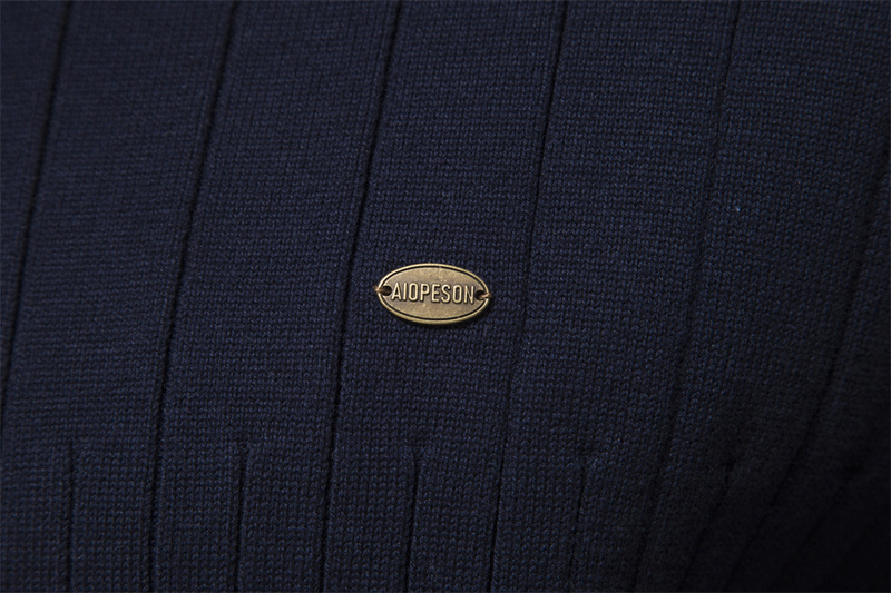 Man's clothing Stand collar men's sweater half zip solid color sweater quality men's wear_autovado.com