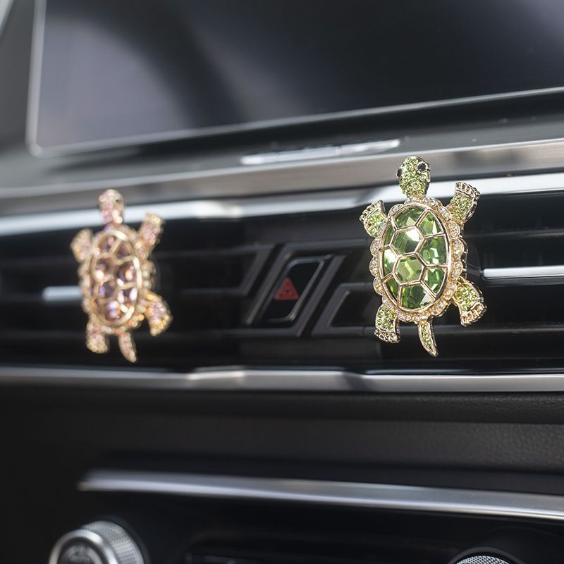 New Crystal Shining Cute Tortoise Perfume Clip Creative Car Fragrance Decoration_autovado.com