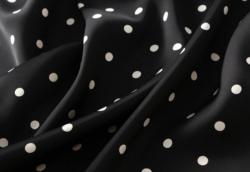 The new acetic acid wave point half skirt women's French retro satin A-line skirt fishtail skirt_autovado.com