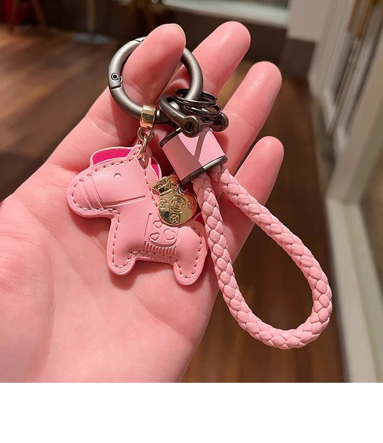 Key Chain Creative Personality Exquisite Male And Female Couple Pendant_autovado.com