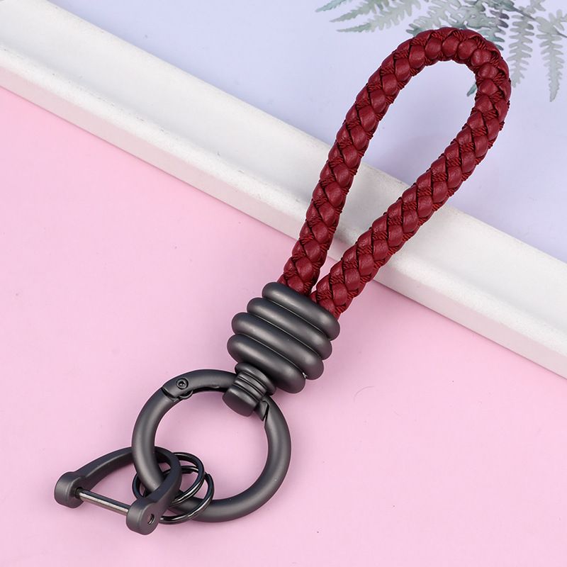 Braided Leather Rope Car Keychain Business Horseshoe Buckle Key Accessories Creative Bag Keychain Metal Pendant_autovado.com