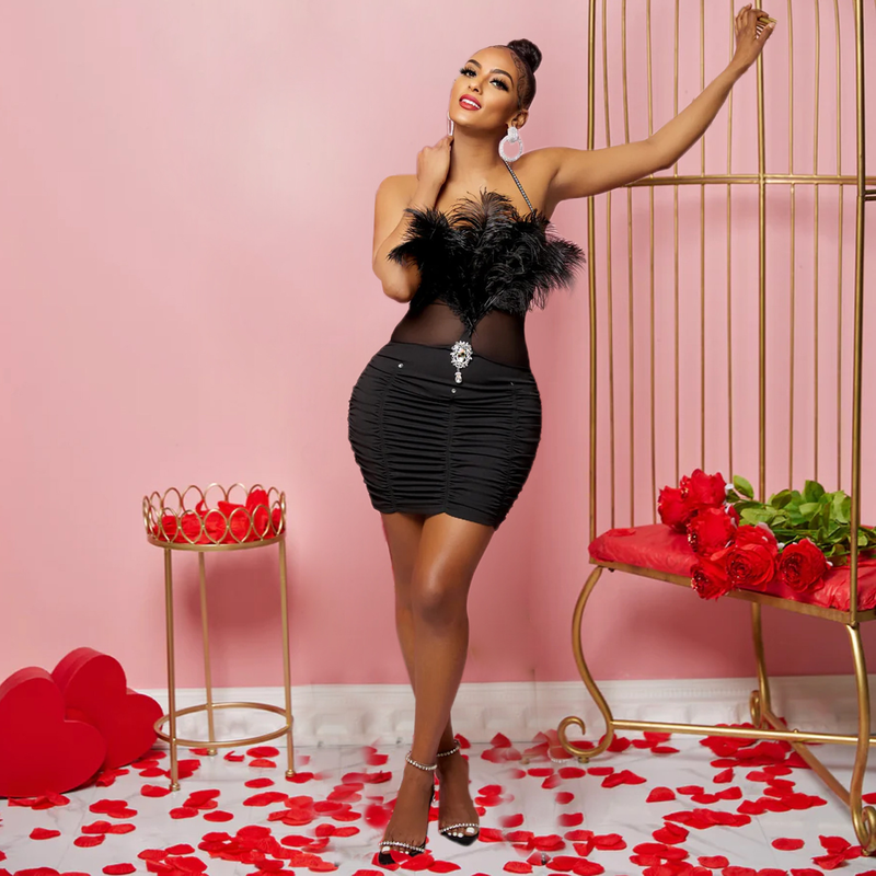 Women's solid color feather tube top sleeveless short skirt dress_autovado.com