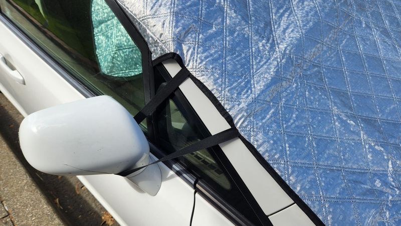 new car snow shield antifreeze outdoor cover cross border front windshield protective cover winter thickened snow shield_autovado.com