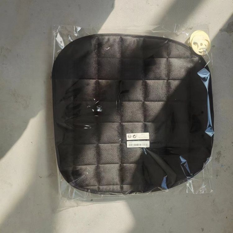 Winter car seat cushion no backrest square embroidered plush tie-free warm three-piece front and rear row single seat cushion_autovado.com