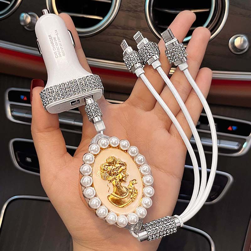 Car Charger With To Cables, High-end Internet Celebrity Goddess Model For Cars, Three In One Data Cable, Super Fast_autovado.com