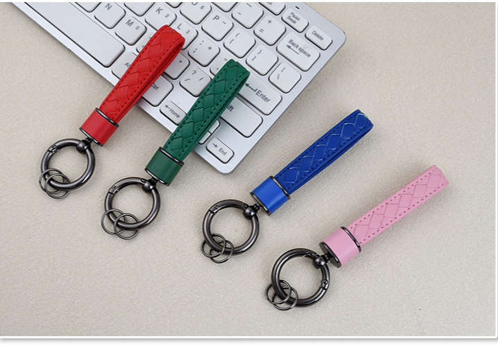 Version Car Keychain Diamond Pattern Leather Rope Luggage Pendant Fashion Couple Metal Key Chain Female Pendant_autovado.com