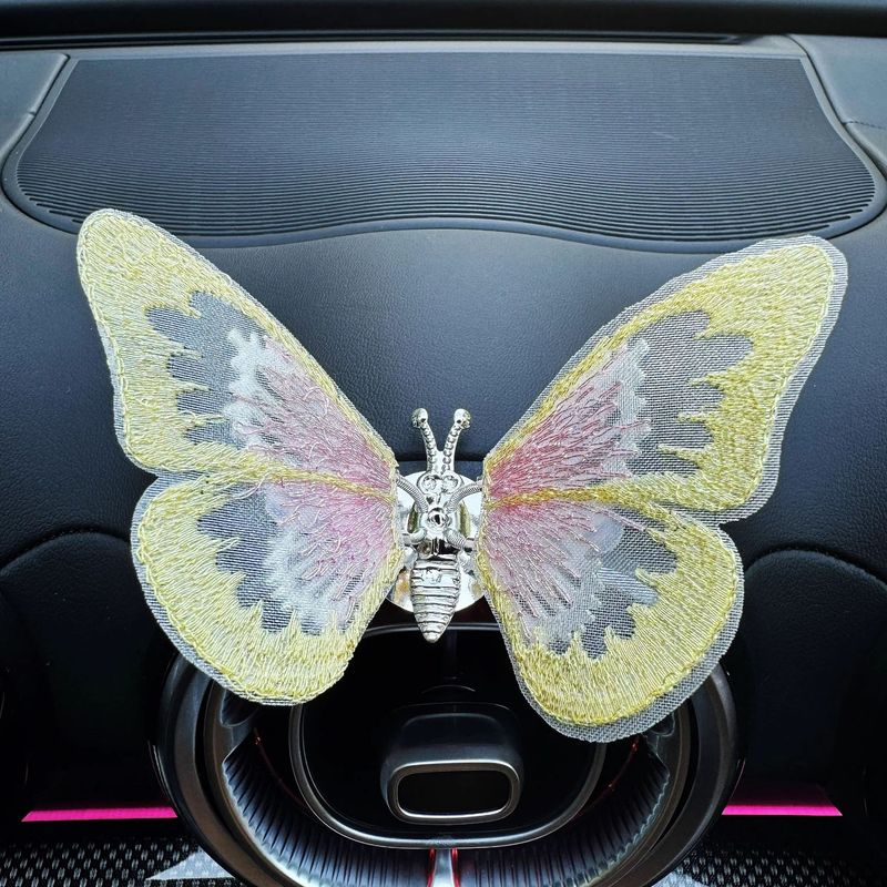 Moving Butterfly Center Console Air Outlet Car Small Ornament Healing Series Interior Decoration Creativity_autovado.com