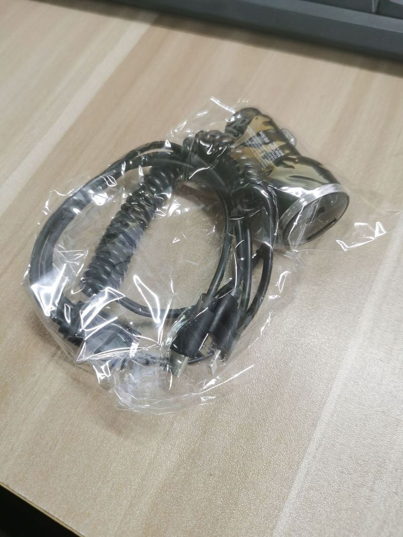 New digital car charger with one to three cable 100W super fast charging_autovado.com