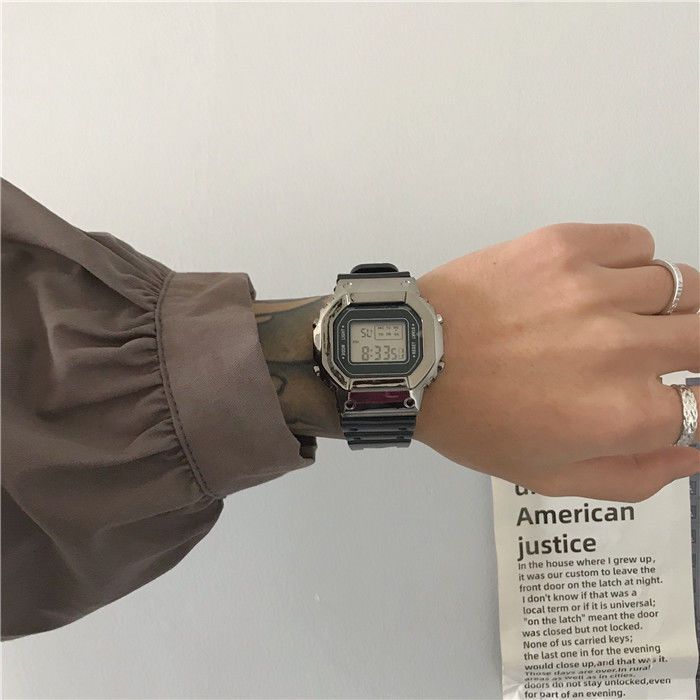 Square Digital Watch Calendar Week Night Light Alarm Clock_autovado.com