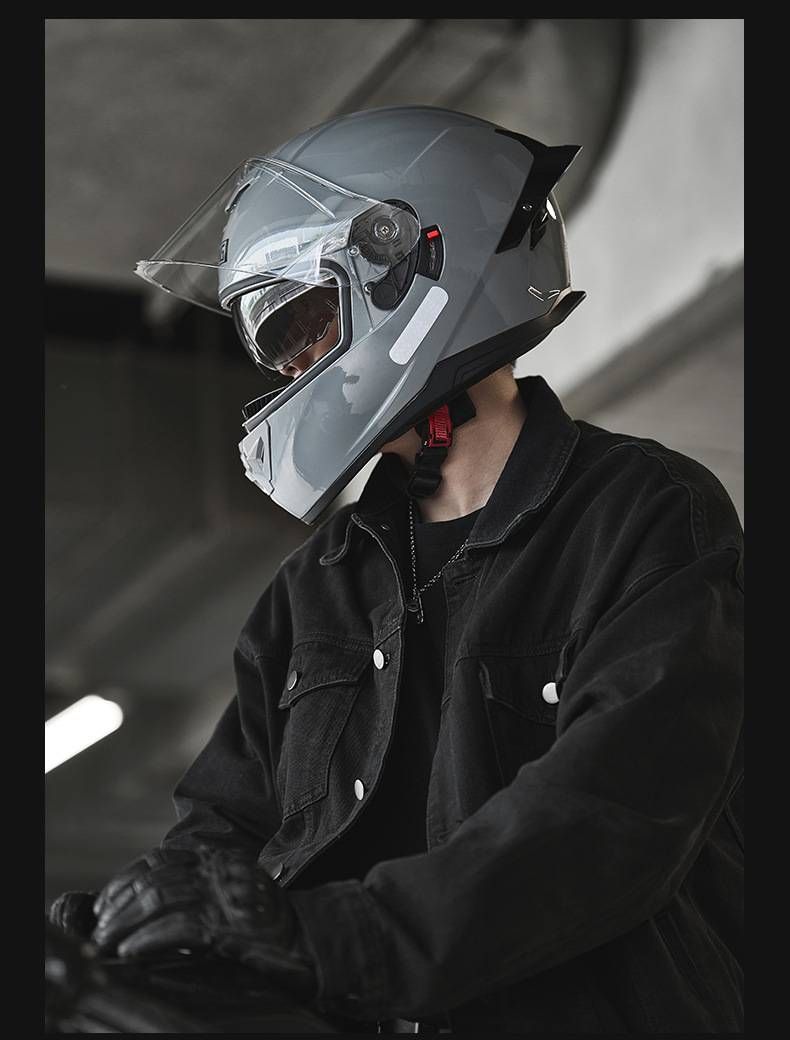 DOT Certified Motorcycle Helmet With Dual Visor & Bluetooth – Full Face ABS Helmet For Men & Women – UV Protection & Aerodynamic Design_autovado.com