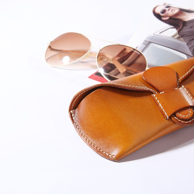 Unisex Cowhide handmade glasses case Vintage glasses with tanned tree paste glasses case_autovado.com