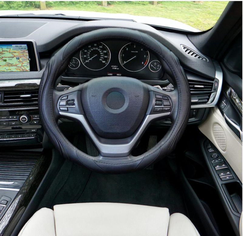 Fashionable Stitching Of Steering Wheel Available In All Seasons, Leather , Concave And Convex Massage, Car Handle_autovado.com