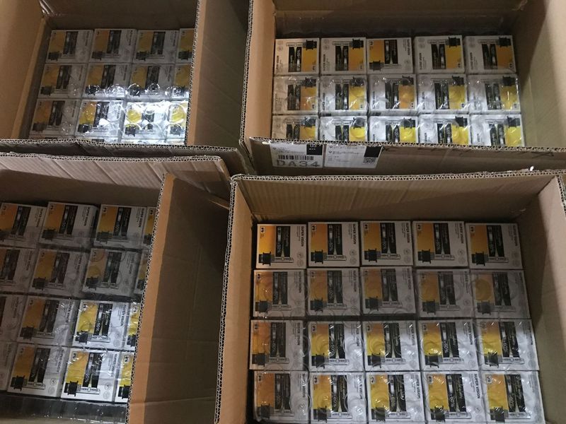 Automotive D1S D2S D3S D4S Xenon Lamp D5SD8S Iron Stand Bright HID Bulb_autovado.com