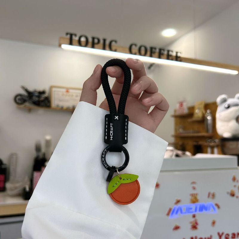 Genuine Cowhide Braided Rope Keychain Pendant High Quality Car Keychain Ring Men And Women Hand Rope School Bag Pendant_autovado.com