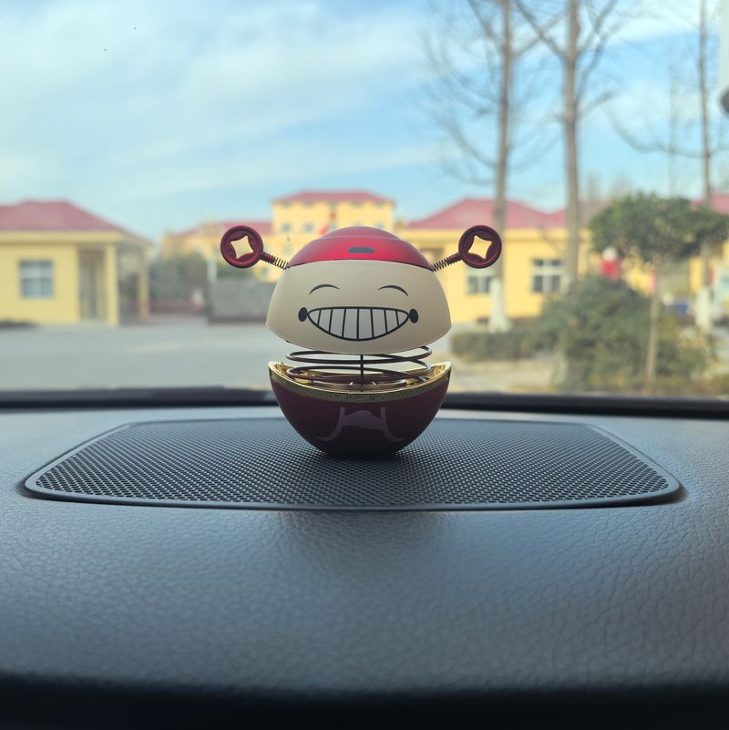 Happy God Of Wealth Dopamine Car Decompression Small Bell Ceer Console Desktop Creative Decoration Shaking Head_autovado.com