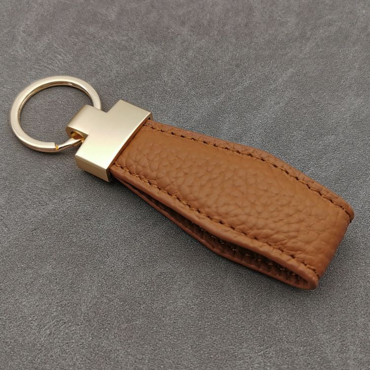 Top Layer Leather Car Keychain Fashion Genuine Leather Key Chain Ring Alloy Pendant Creative Men And Women Leather Lanyard_autovado.com