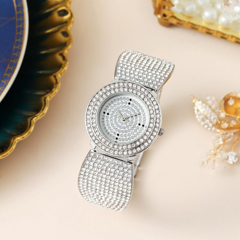simple rhinestone gypsophila ladies watch fashion quartz luxury ladies watch manufacturers on behalf of the hair_autovado.com