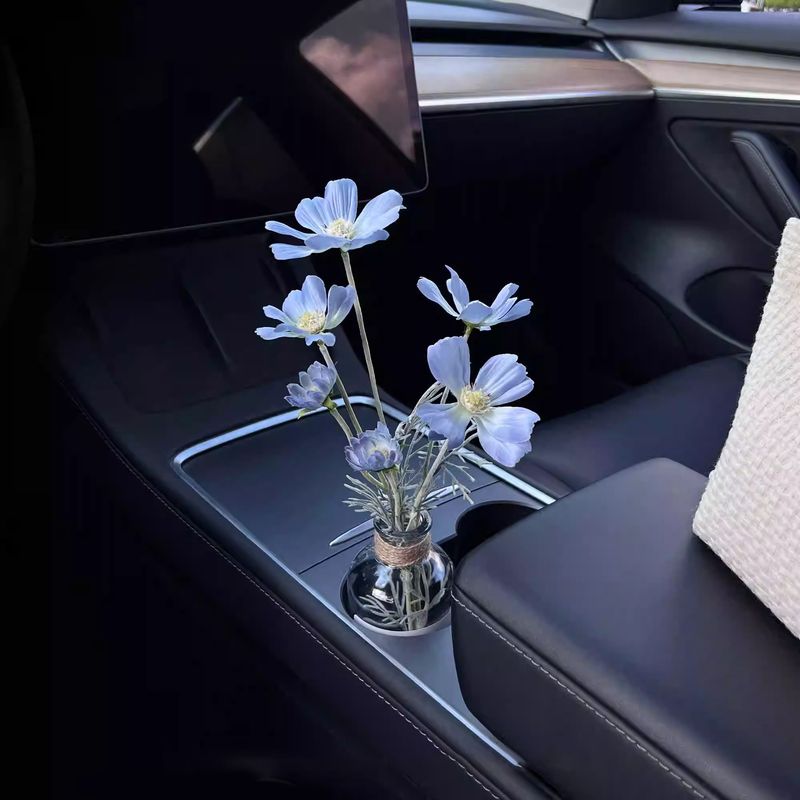 Car bouquet girls, interior accessories good items for cars, center console decorations, high-end simulation vases_autovado.com
