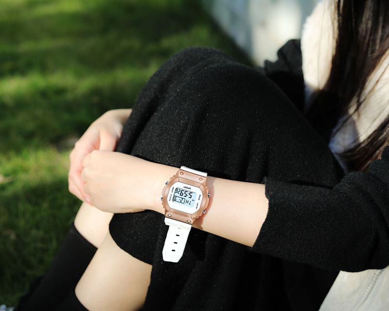 Square Digital Watch Calendar Week Night Light Alarm Clock_autovado.com