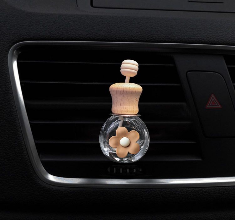 Cartoon milk tea car perfume bottle empty bottle Internet celebrity car air outlet aromatherapy clip ins decoration decoration supplies_autovado.com