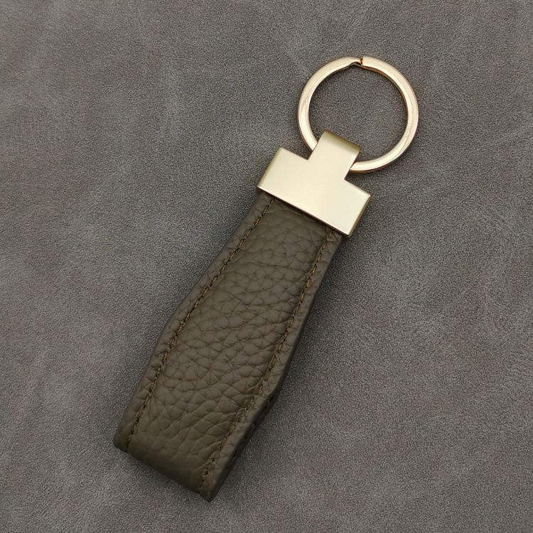 Top Layer Leather Car Keychain Fashion Genuine Leather Key Chain Ring Alloy Pendant Creative Men And Women Leather Lanyard_autovado.com