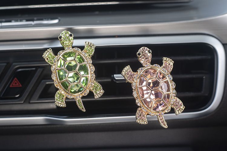 New Crystal Shining Cute Tortoise Perfume Clip Creative Car Fragrance Decoration_autovado.com